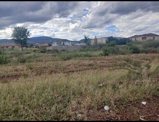 450M² VACANT LAND FOR SALE IN LEBOWAKGOMO ZONE P